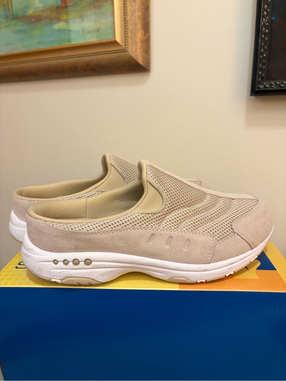 Women’s Easy Spirit Beige Mule Shoe